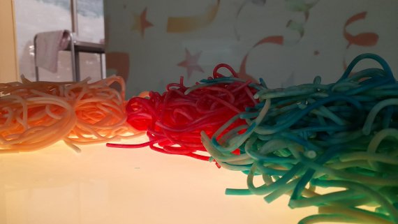 CARNEVALE CON STELLE FILANTI SPECIALI AL NIDO D’INFANZIA SECONDA STELLA A DESTRA