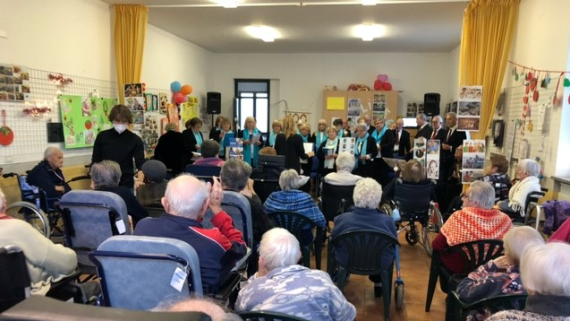 CORO DI NATALE  ALL’RSA PIOVANO RUSCA DI NOLE C.SE